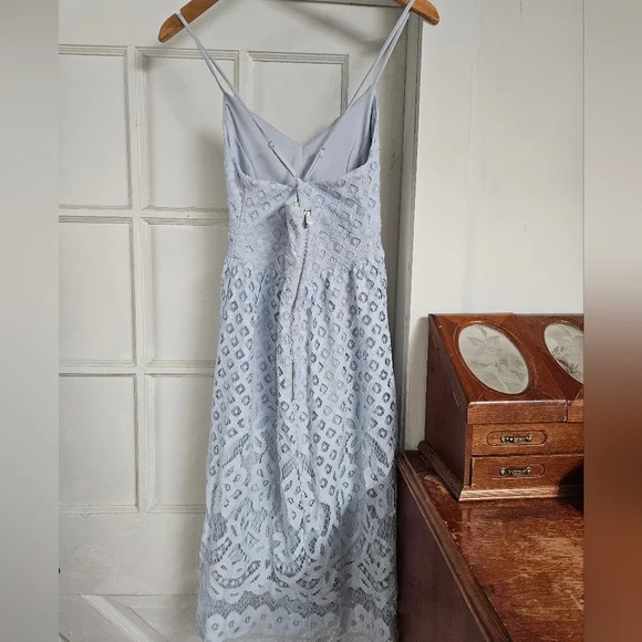 Dex Lace Midi Dress - Picture 2 of 7